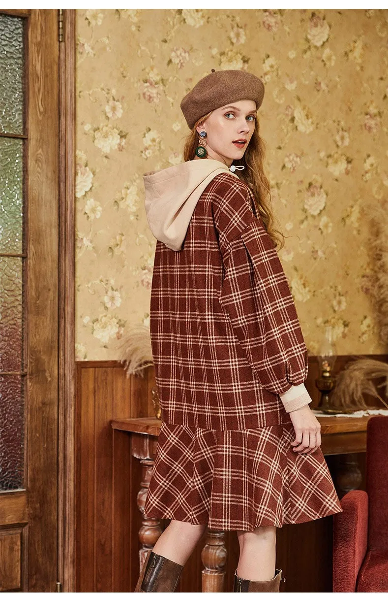 ARTKA CHECKED SMOCK DRESS WITH HOOD
