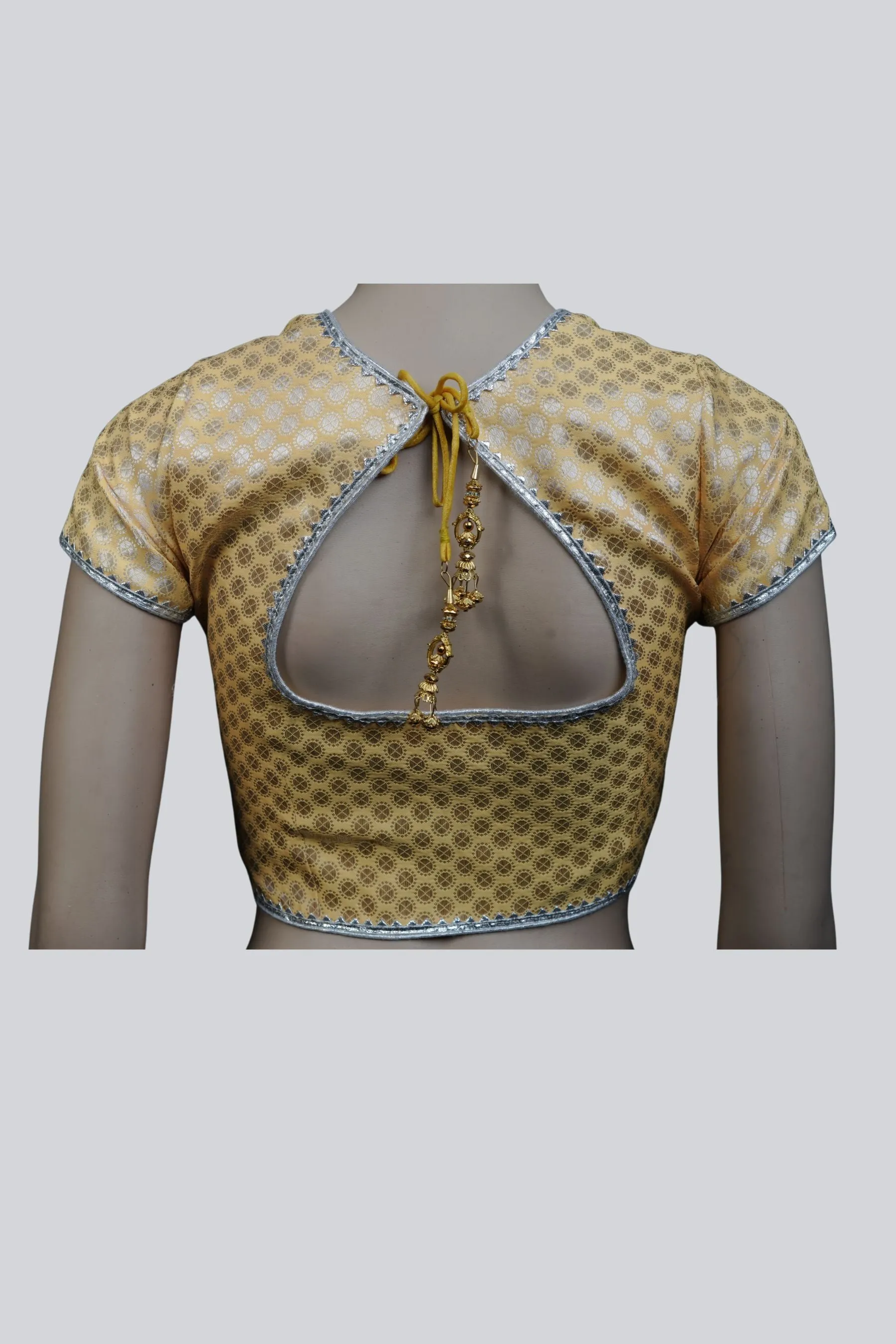 Banarasi Opulence: Exquisite Brocade Blouse – Timeless Elegance