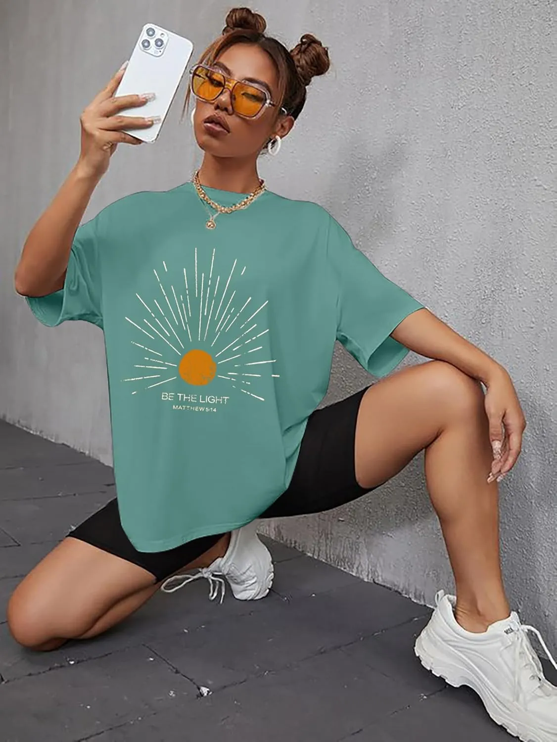 Christian Oversized Shirts Woman Be The Light Jesus Faith Bible Verse Tshirt Casual Christians Inspirational Tee Top