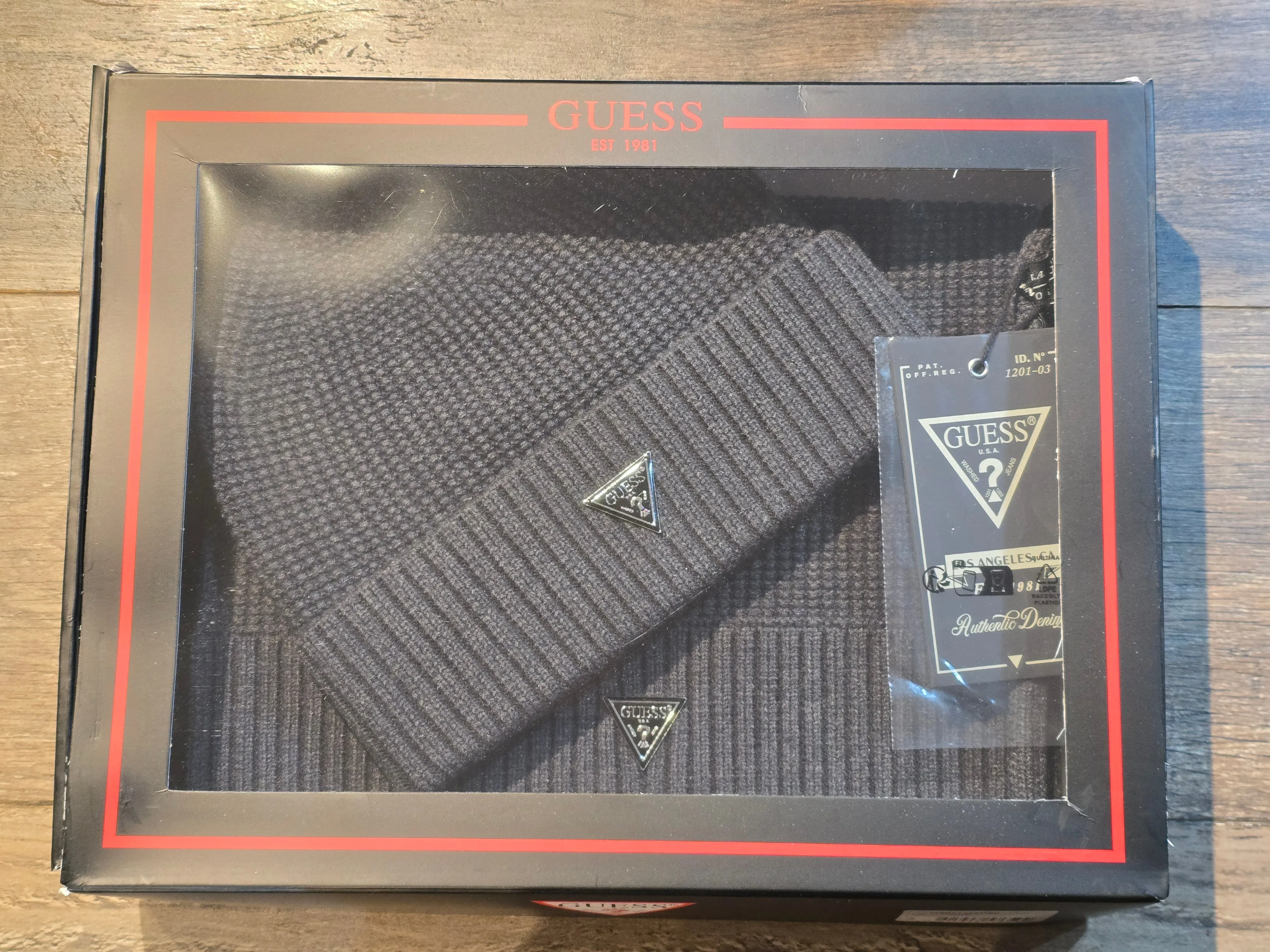 Guess Scarf and Beanie Box Set