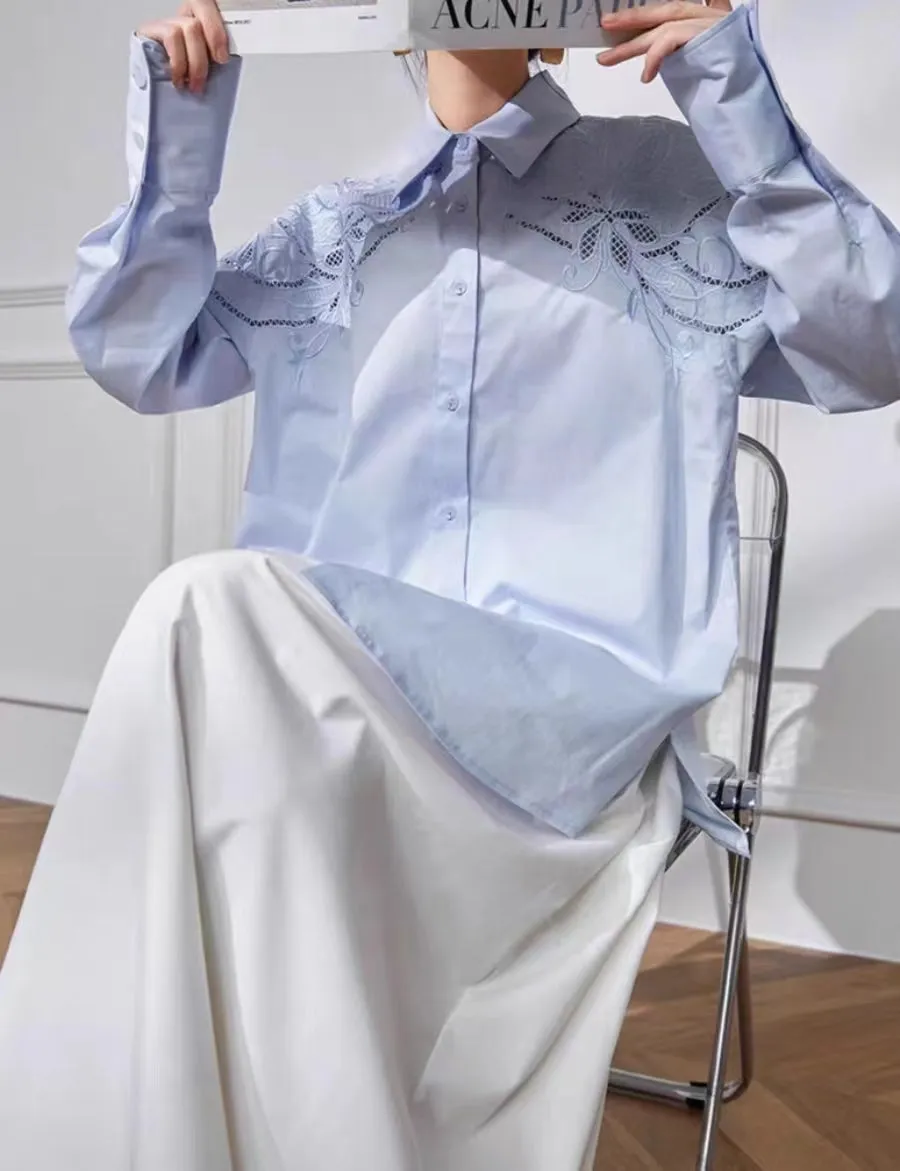 Laura – Embroidered Hollow-Out Mid-Length Blouse