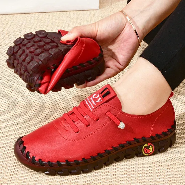 Lisa Sneakers | Comfortabele leren instappers met flexibele zool en handgestikte details