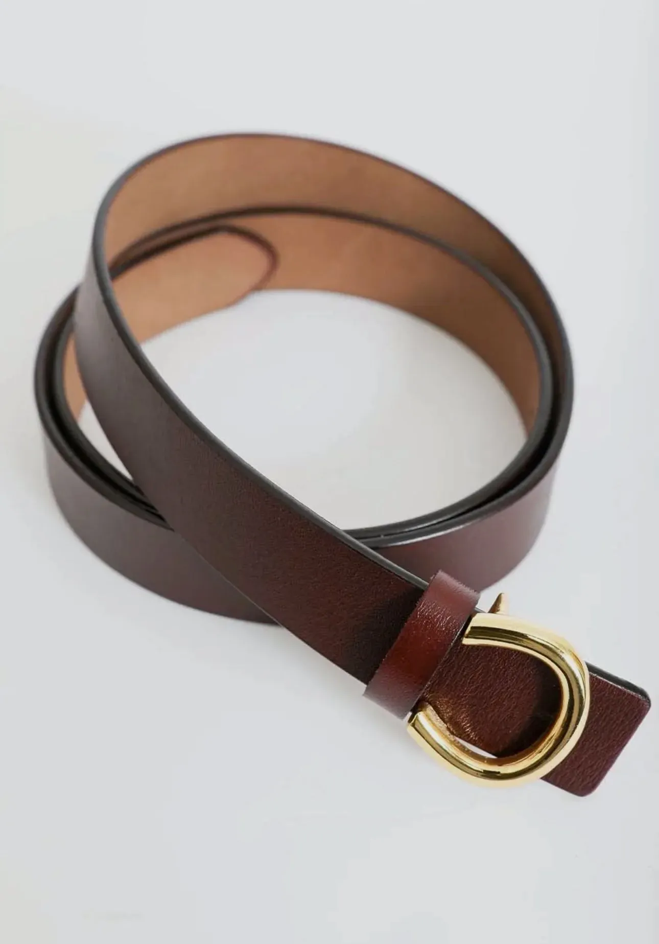Minimalist Gold Horseshoe Belt