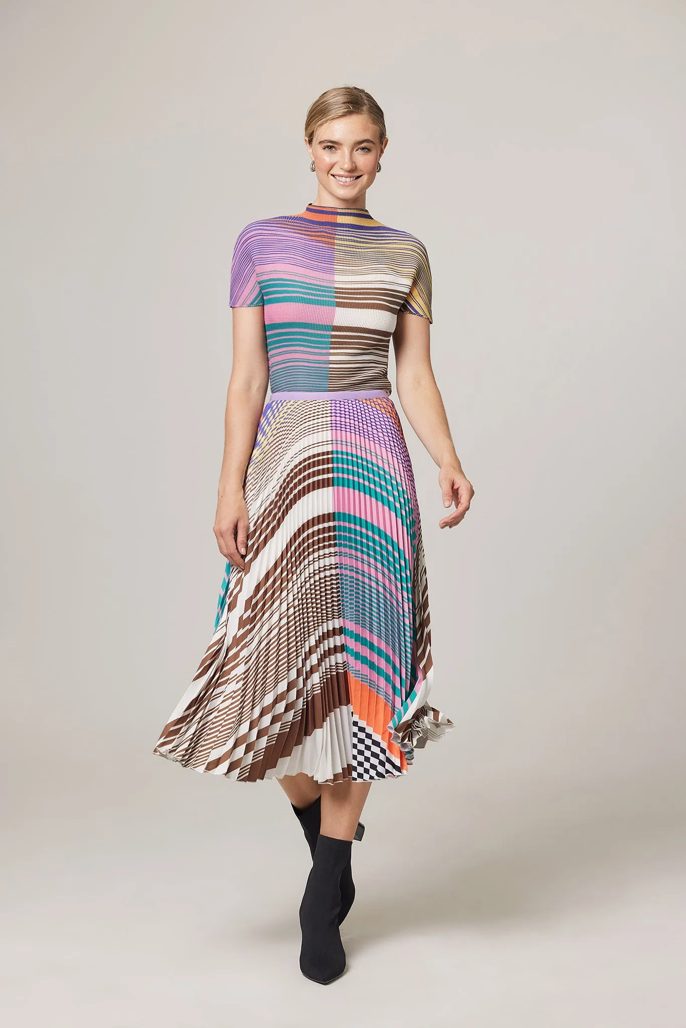 Nadia Stripe and Check 3D Honeycomb Top