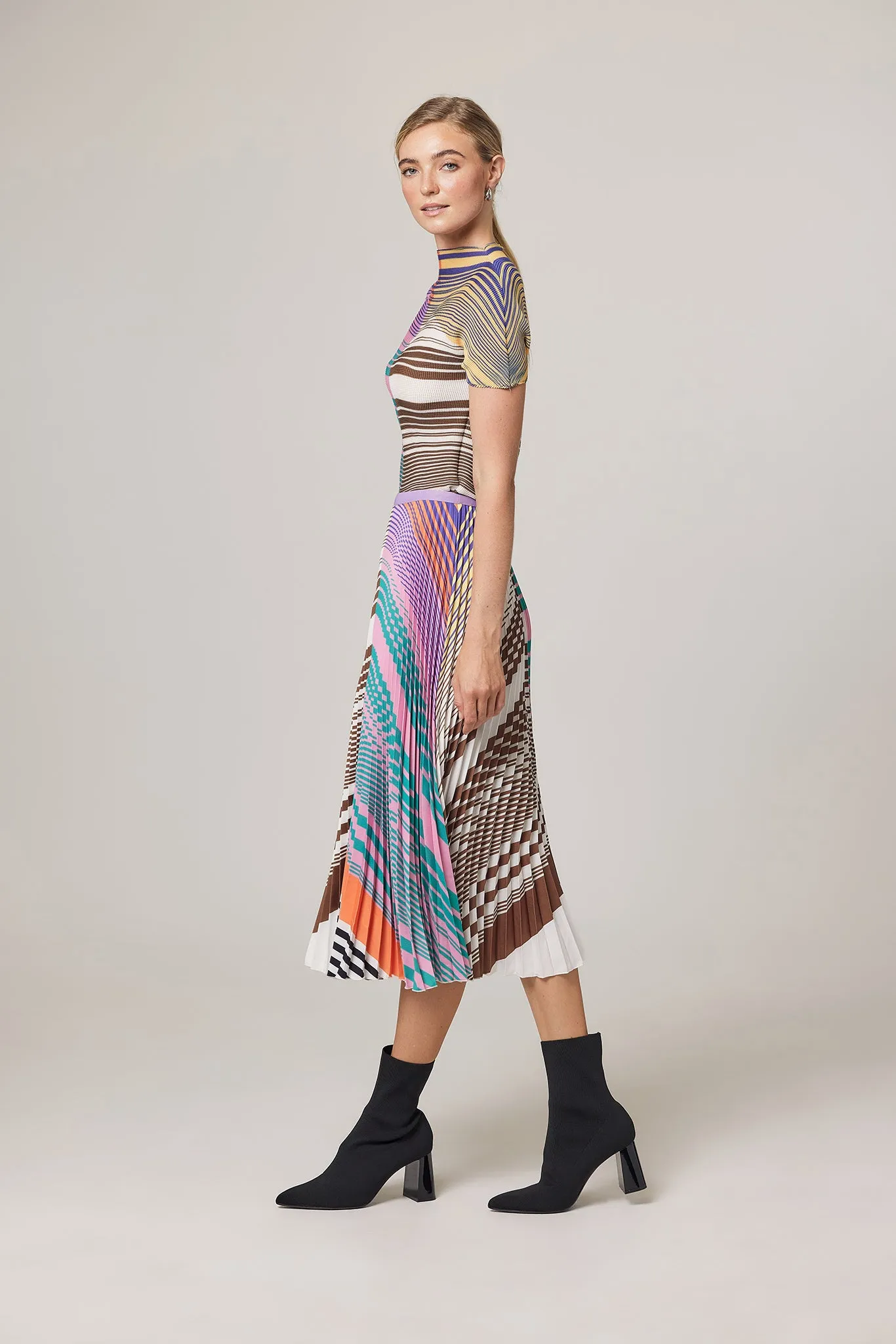 Nadia Stripe and Check 3D Honeycomb Top