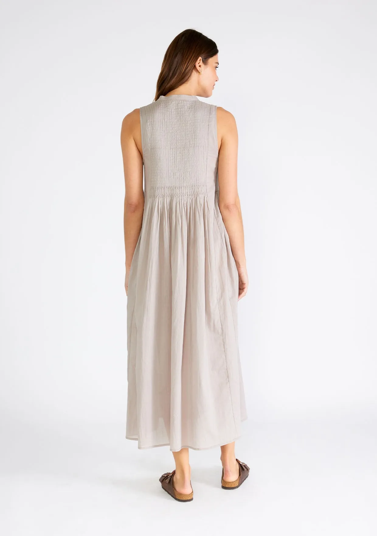 Relaxed Fit Pleated V Neck Maxi Dress