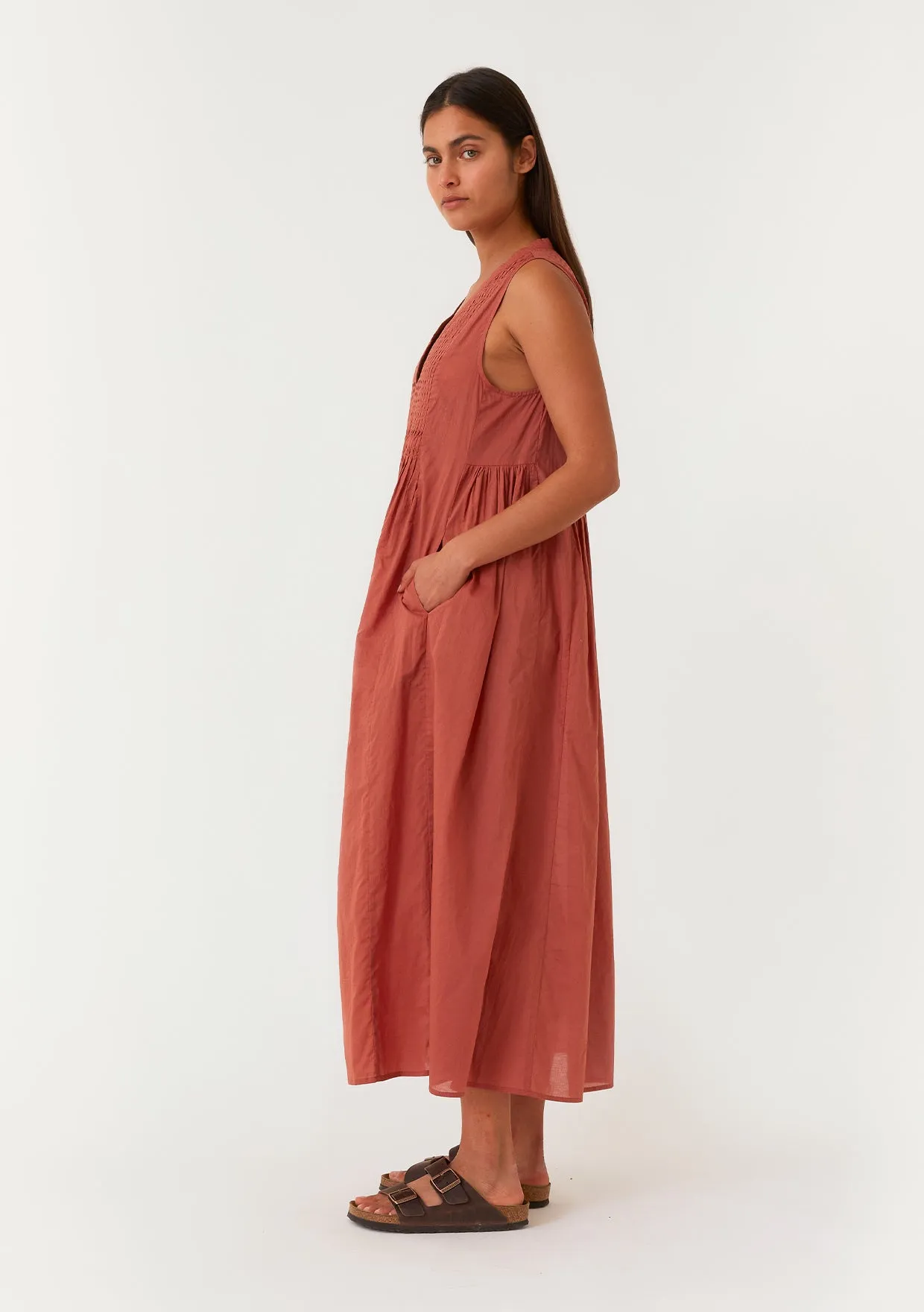 Relaxed Fit Pleated V Neck Maxi Dress