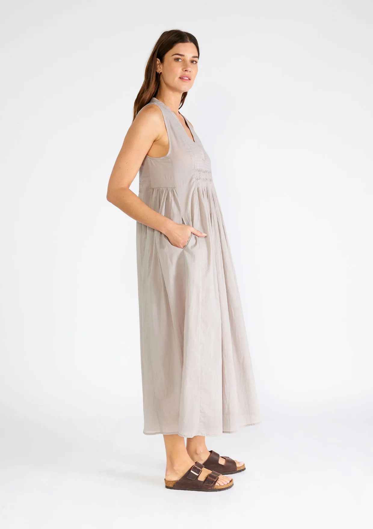 Relaxed Fit Pleated V Neck Maxi Dress