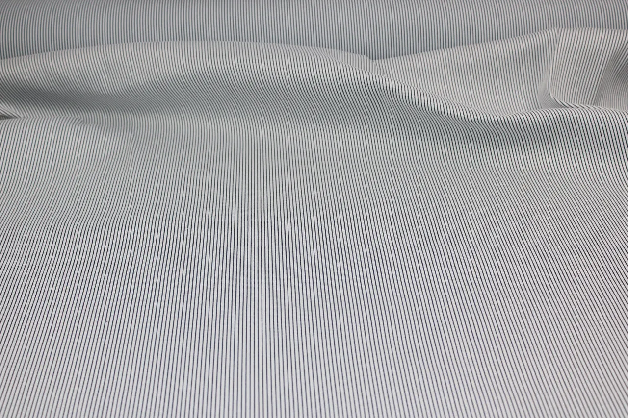 Reversible Stretchy Pinstriped Cotton - Gray/White
