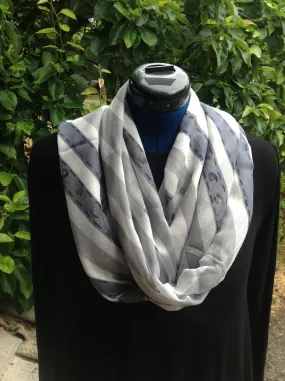 Wayi Bamboo light weight " Grey block" scarf